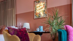 Fer et planche à repasser, Wi-Fi gratuit, draps fournis