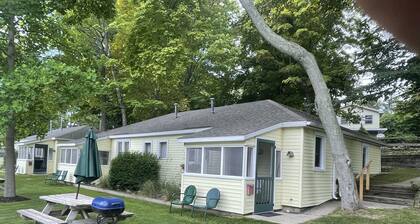 Cottage 2 is a 2 bedroom 25’ from its boat dock & Hamlin Lake