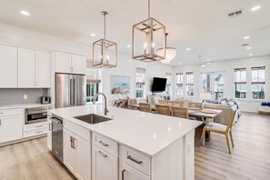 Fridge, microwave, oven, stovetop - Relaxing 3-story cottage with easy access to beach, pools & all resort amenities (Port Aransas)