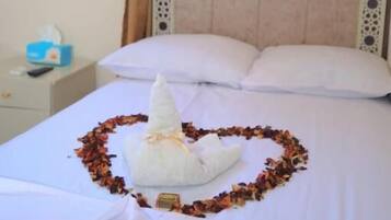 Habitación Confort | 1 habitación, caja de seguridad en la habitación y muebles diferentes