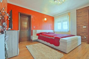 3 bedrooms, Internet