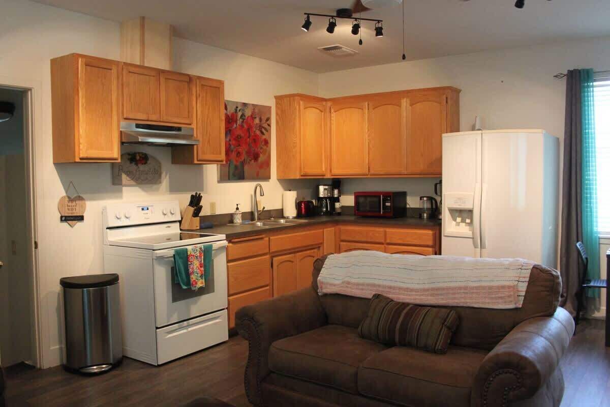 Smart TV, fireplace, offices