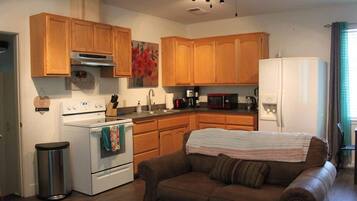 Smart TV, fireplace, offices
