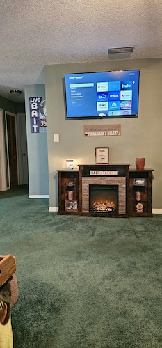 Private Home and Dock on Dunns Creek!
Sportsman's paradise, hosted by Sportsman.