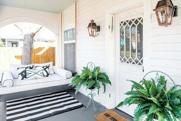 المنطقة المحيطة بالمنشأة