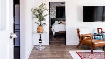 1 chambre, fer et planche Ă  repasser, Wi-Fi gratuit, draps fournis