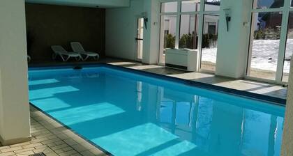 Gemütliche Fewo in Schönwald: Balkon, Pool, Sauna