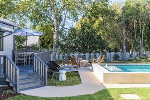 Pool - Plunge Pool+Food Delivery+Fire Pit in Round Top (Round Top)