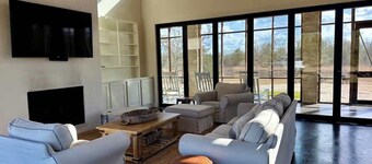 Country Escape | Firepit+Grill +Pool | Close to RT