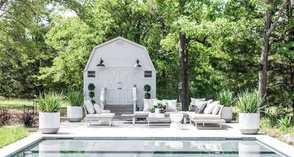 Pool+2 King Beds+Grill+6 Min. To Round Top