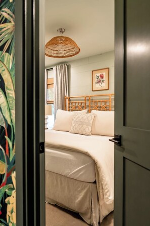 2 chambres, fer et planche à repasser, Wi-Fi, draps fournis