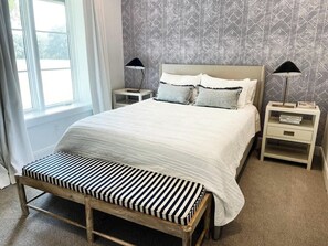 4 chambres, fer et planche à repasser, Wi-Fi, draps fournis