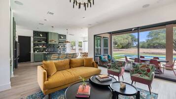 Televisión, oficina