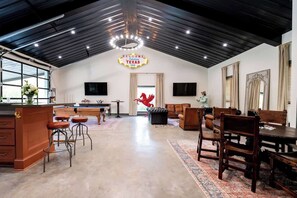 Dining - Casino-style Game Room+Pool+Privacy | The Moxie (Fayetteville)