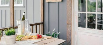 Silo Sweet Stay | Walk to Downtown Fayetteville