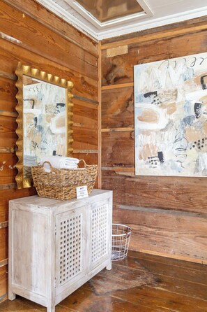 المنشأة من الداخل