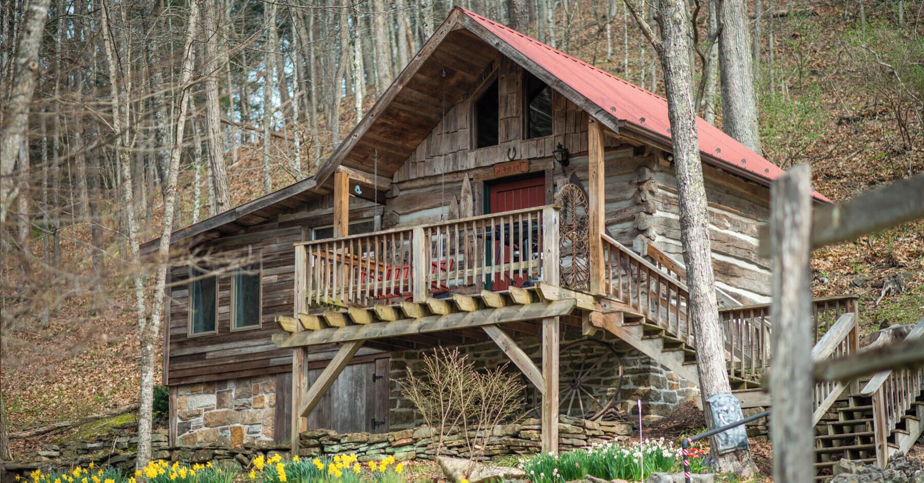Cabane, 1 grand lit, bain à remous