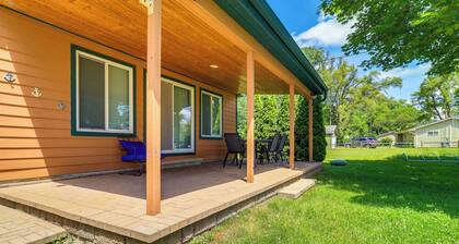 Brooklyn Cottage w/ Dock - Steps To Wamplers Lake!