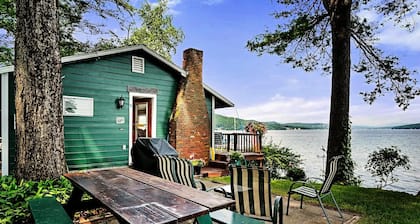 Winnipesaukee Lakefront Cabin w/ Private Dock Slip