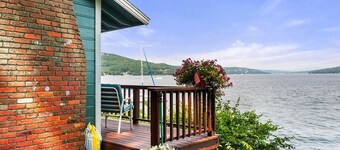 Winnipesaukee Lakefront Cabin w/ Private Dock Slip