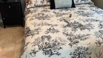 1 多间卧室、熨斗/熨衣板、免费 WiFi、床单