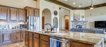 Las Cruces Home w/ Mountain Views & Private Pool!