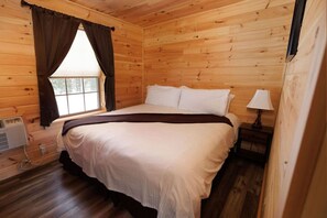 4 Schlafzimmer, Schreibtisch, Bügeleisen/Bügelbrett, Reisekinderbett