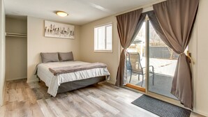 Unclassified image, 4 of 24, button - Covered Patio, Gas Grill & Yard: Sheridan Home! (Sheridan)