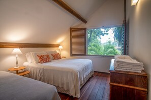 5 bedrooms, iron/ironing board, free WiFi, bed sheets - Casa Amendoeiras Charme e Conforto à Beira-mar (Ponta de Serrambi Ipojuca)