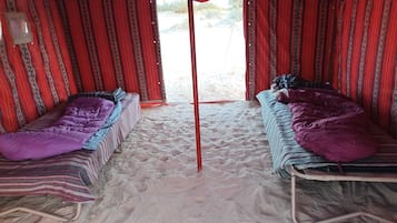 9 chambres, coffres-forts dans les chambres, Wi-Fi, draps fournis