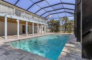 Pool - Luxury Villa-6 Bedroom/3 Bathroom Vacation Home
 (Cape Coral)