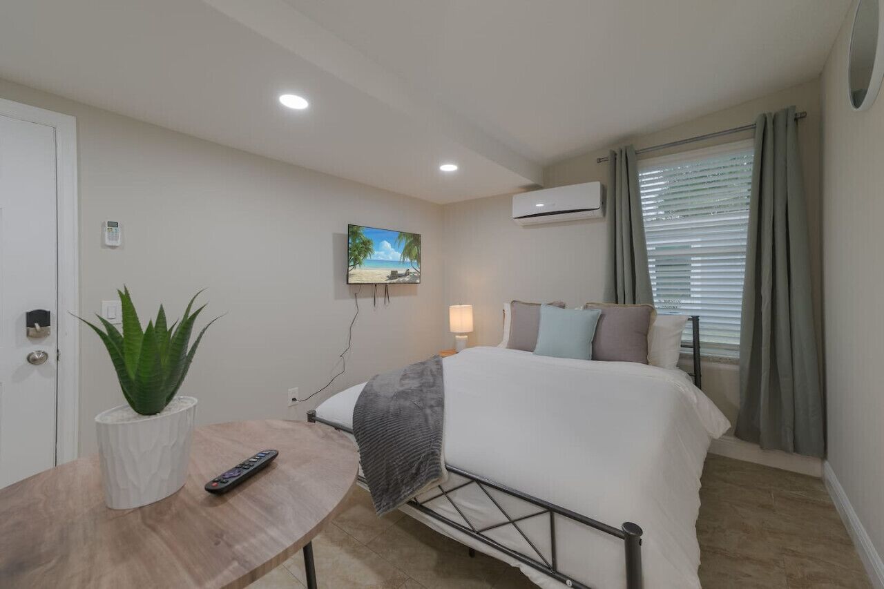 Comfy studio in Central Orlando