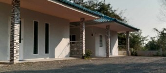 Sunshine Rest Resort