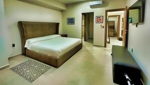 Apartment | 2 bedrooms, Egyptian cotton sheets, premium bedding, desk - Altomare (Mazatlán)