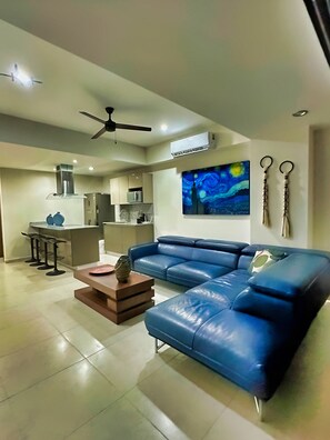 Apartment | Living area - Altomare (Mazatlán)