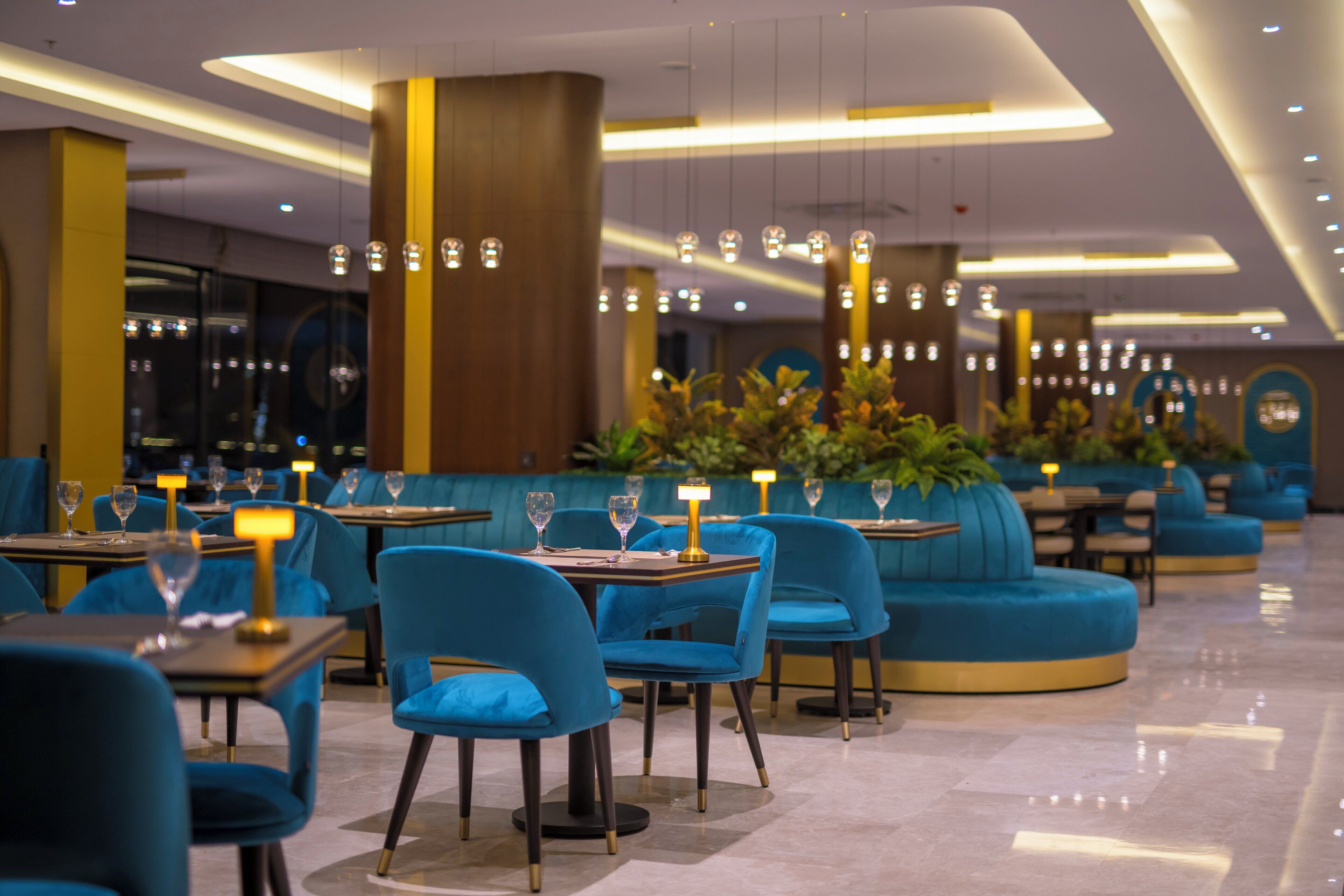 Frokost, lunsj og middag serveres, internasjonale retter 