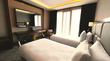 Standard Room, 2 Twin Beds, Balcony | Premium bedding, in-room safe, desk, laptop workspace