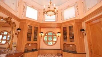 Handdukar, tvål och toalettpapper