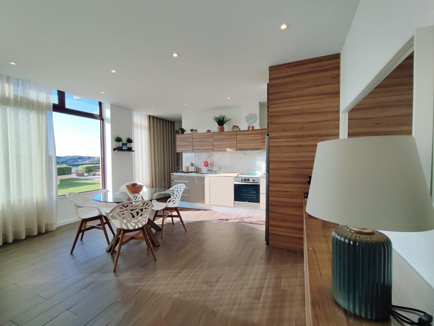 冰箱、微波炉、烤箱、洗碗机