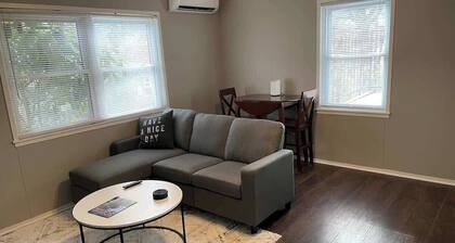 Modern 1BR Duplex in Hillcrest, Little Rock