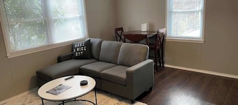Modern 1BR Duplex in Hillcrest, Little Rock
