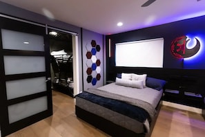 3 bedrooms, in-room safe, iron/ironing board, travel crib