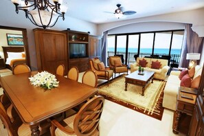 Living area - Grand Residences Riviera Cancun, All Inclusive Master Suite (Puerto Morelos)