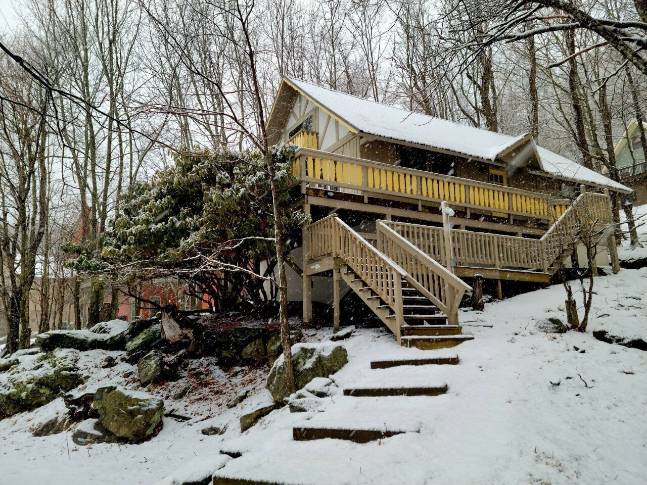 Cozy Mountain Escape