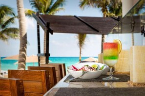 Outdoor dining - Grand Residences Riviera Cancun, All Inclusive Both Suite! (Puerto Morelos)