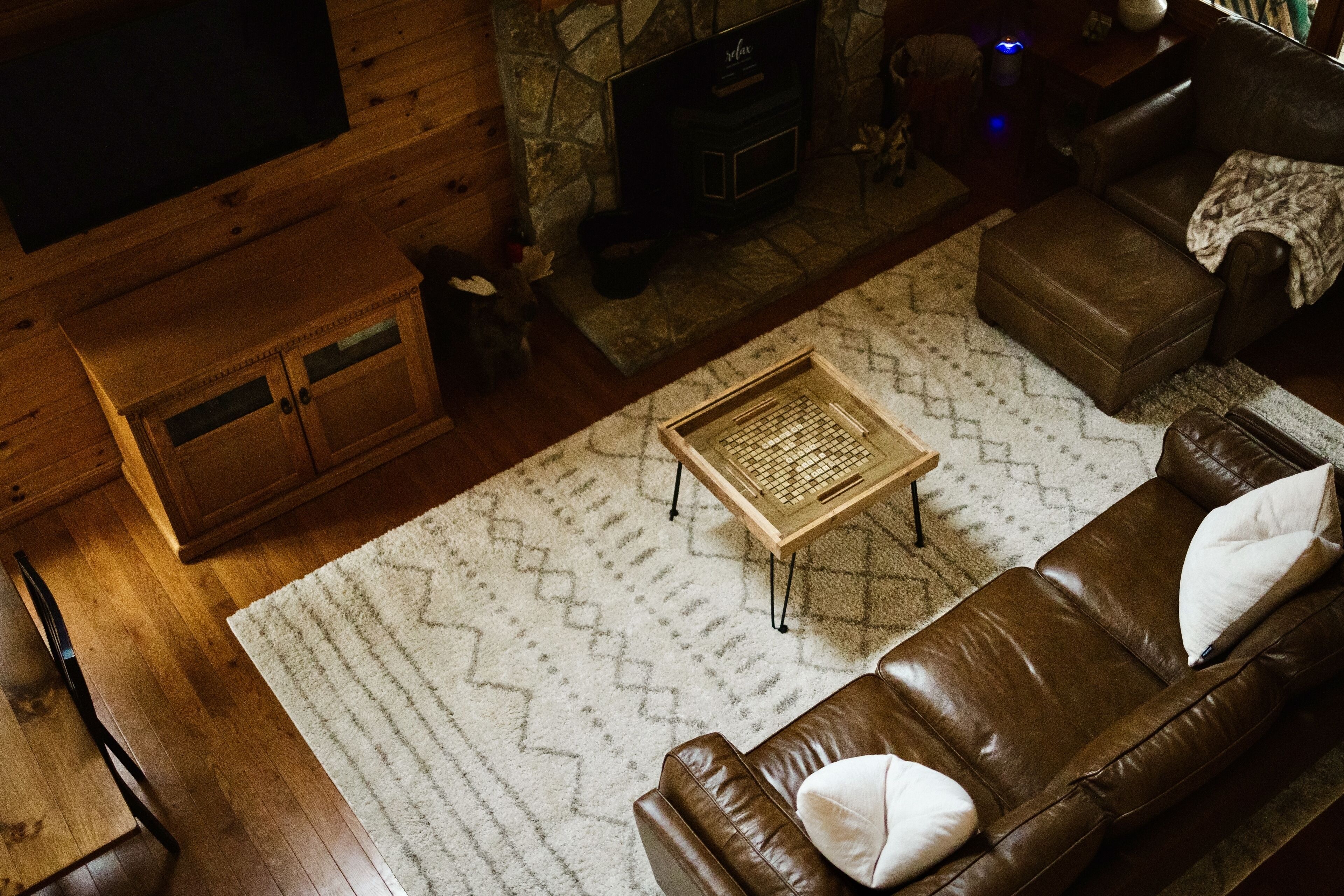 Smart TV, DVD player, books, music library