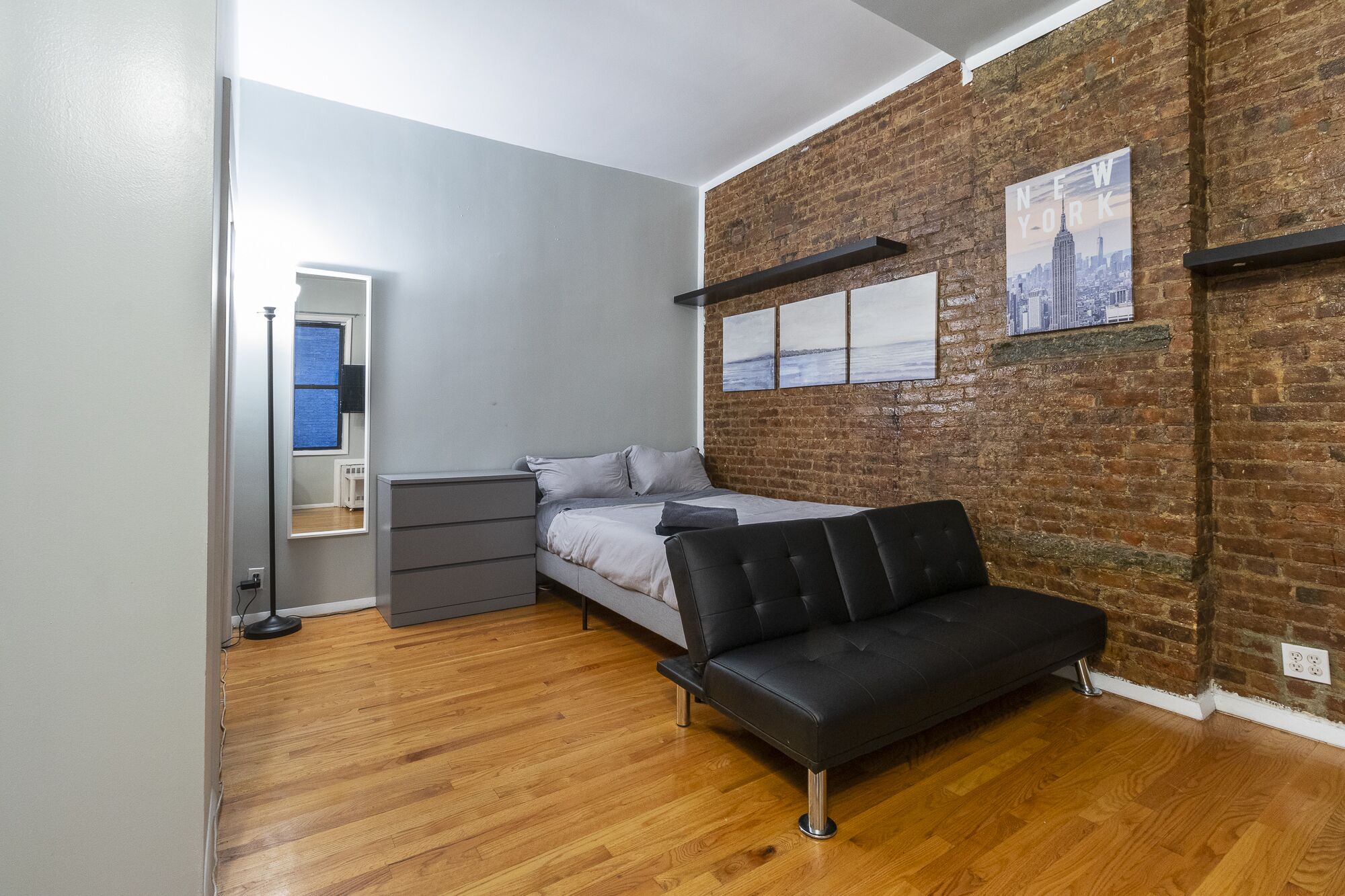 Fabolous Studio on Upper East near the park