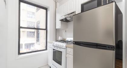 Cozy Two Bedrooms on Upper East near Famous City Museums