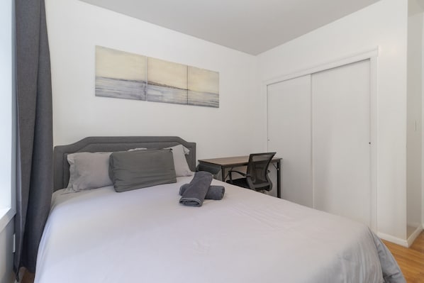 2 chambres, fer et planche à repasser, Wi-Fi, literie fournie