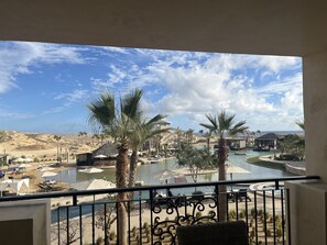 Property grounds - Grand Solmar Lands End luxury Mexican Vacation awaits, master suite, sleep 4 (Cabo San Lucas)